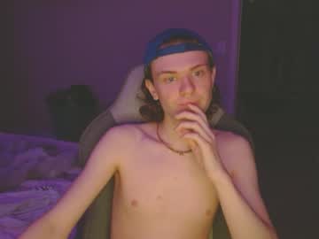 Jaydenhowling Chaturbate stream image from April 09, 2025