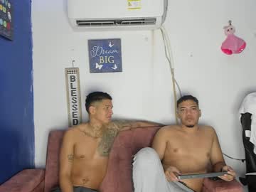 Elnene_01 Chaturbate stream image from April 09, 2025