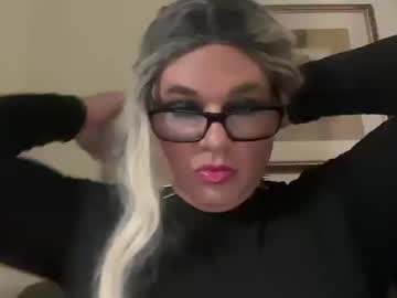 Justagirlboy Chaturbate stream image from April 09, 2025