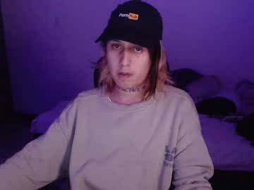 Meev382 Chaturbate stream image from April 09, 2025