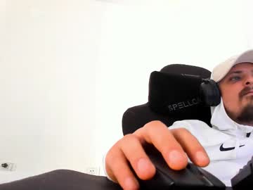 Dgxhoya Chaturbate stream image from April 09, 2025