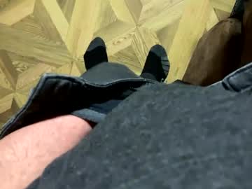 Readyforu81 Chaturbate stream image from April 09, 2025