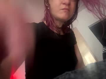 L0v3ly88 Chaturbate stream image from April 09, 2025