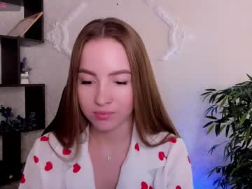 Nikki_Trixy Chaturbate stream image from April 09, 2025