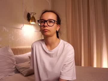 Esmecarll Chaturbate stream image from April 09, 2025