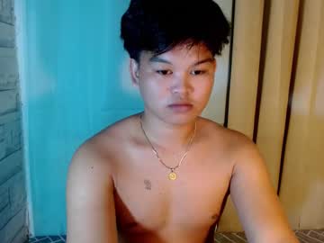 Rnl_Cum Chaturbate stream image from April 09, 2025