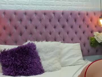 Alana_Leen Chaturbate stream image from April 09, 2025