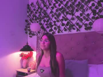 Aleja_Petite Chaturbate stream image from April 09, 2025