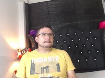 Fantasies_Dreams Chaturbate stream image from April 09, 2025