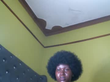 Rizzy_22 Chaturbate stream image from April 09, 2025
