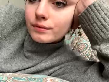 Hungry_Bunnyyyy Chaturbate stream image from April 09, 2025