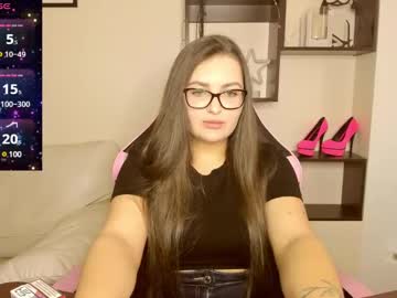 Carolkisss Chaturbate stream image from April 09, 2025