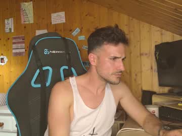 Firefighterr88 Chaturbate stream image from April 09, 2025