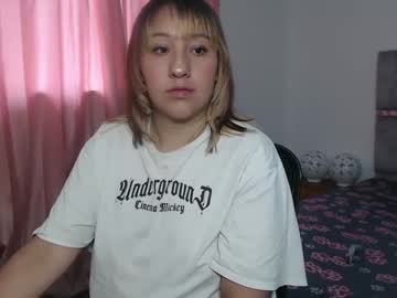 Aiime_Hills Chaturbate stream image from April 09, 2025