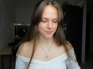 Cute_Little_Ass Chaturbate stream image from April 09, 2025