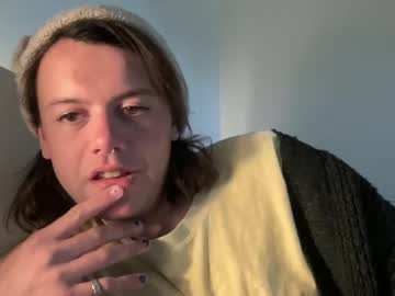 Francesluna Chaturbate stream image from April 09, 2025