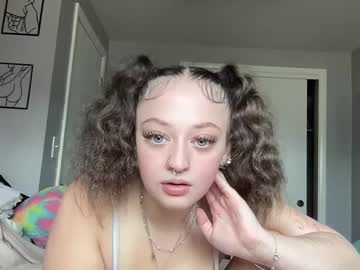Misscognacwoods Chaturbate stream image from April 09, 2025