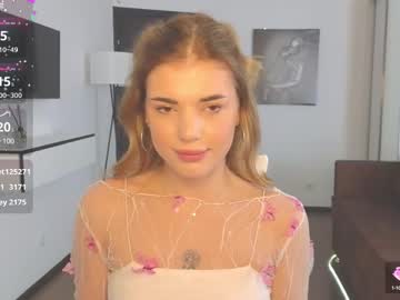 Adri_Dream Chaturbate stream image from April 09, 2025