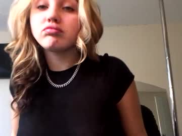 Athenarosebaby Chaturbate stream image from April 09, 2025