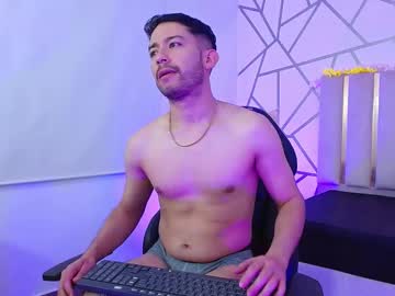 Lever_Tay Chaturbate stream image from April 09, 2025