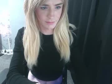 Princess_Poppyxx Chaturbate stream image from April 09, 2025