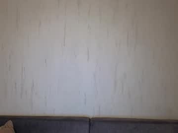 Rosalinelov Chaturbate stream image from April 09, 2025
