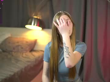 Linn_On_Chill Chaturbate stream image from April 09, 2025