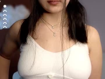 Beatrixelin Chaturbate stream image from April 10, 2025