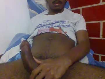 Halfenaked17 Chaturbate stream image from April 10, 2025