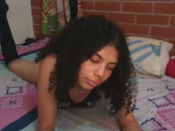 Lucybellea Chaturbate stream image from April 10, 2025