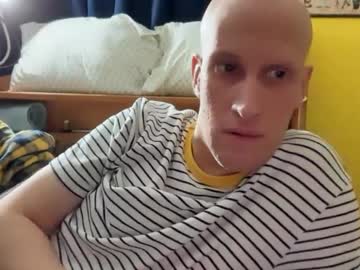 Petervideos Chaturbate stream image from April 10, 2025