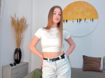 Lynnafairfield Chaturbate stream image from April 10, 2025