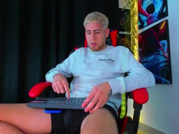 Oscar_Hot21 Chaturbate stream image from April 10, 2025