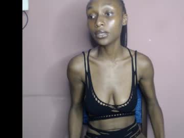 Slimmyebony Chaturbate stream image from April 10, 2025