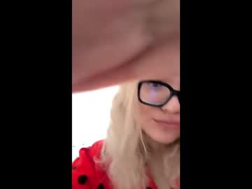 Audreyesten Chaturbate stream image from April 10, 2025