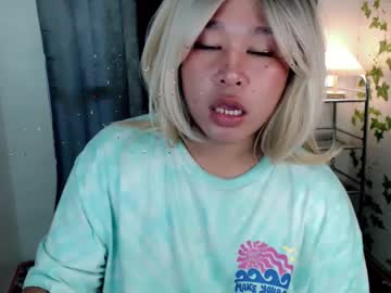Sassysosh Chaturbate stream image from April 10, 2025
