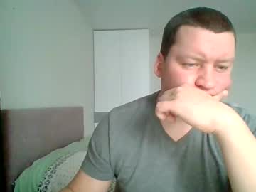 Power413520 Chaturbate stream image from April 10, 2025