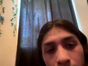Thesmollboi Chaturbate stream image from April 10, 2025