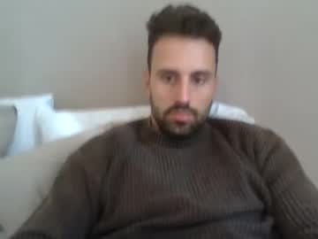 Playboyy19 Chaturbate stream image from April 10, 2025