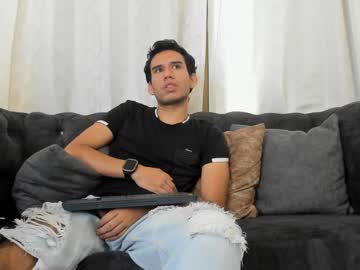 Sam__Hot Chaturbate stream image from April 10, 2025