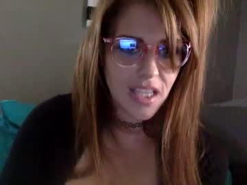 Titzngigglez420 Chaturbate stream image from April 10, 2025