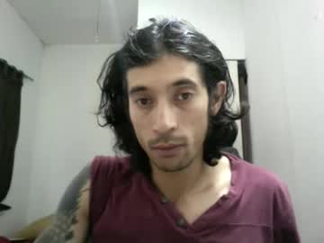 Andresdelews Chaturbate stream image from April 10, 2025