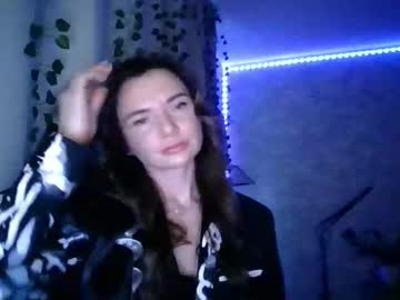 Kiravalkyrie Chaturbate stream image from April 10, 2025