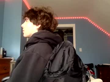 Donutking42069 Chaturbate stream image from April 10, 2025