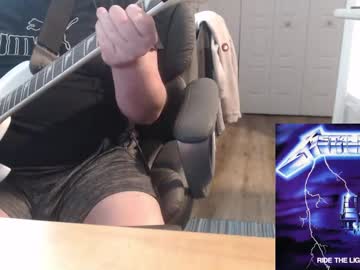 Guitarnova Chaturbate stream image from April 10, 2025