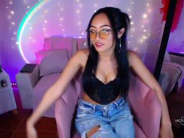 Vichannel Chaturbate stream image from April 10, 2025