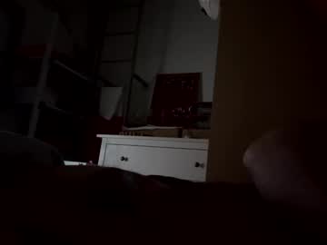 Flyman0728544 Chaturbate stream image from April 10, 2025