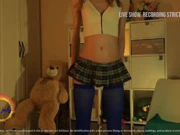 Hot_July Chaturbate stream image from April 10, 2025