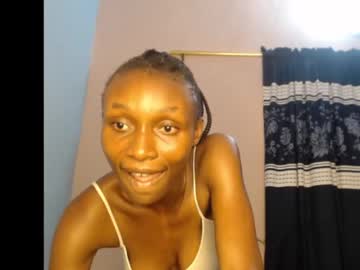 Xxxx_Lily Chaturbate stream image from April 10, 2025