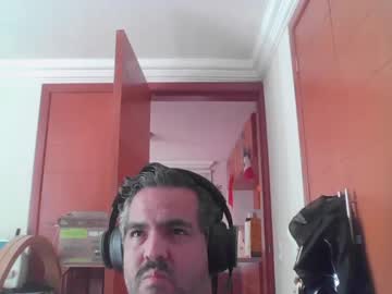 Carlohq Chaturbate stream image from April 10, 2025
